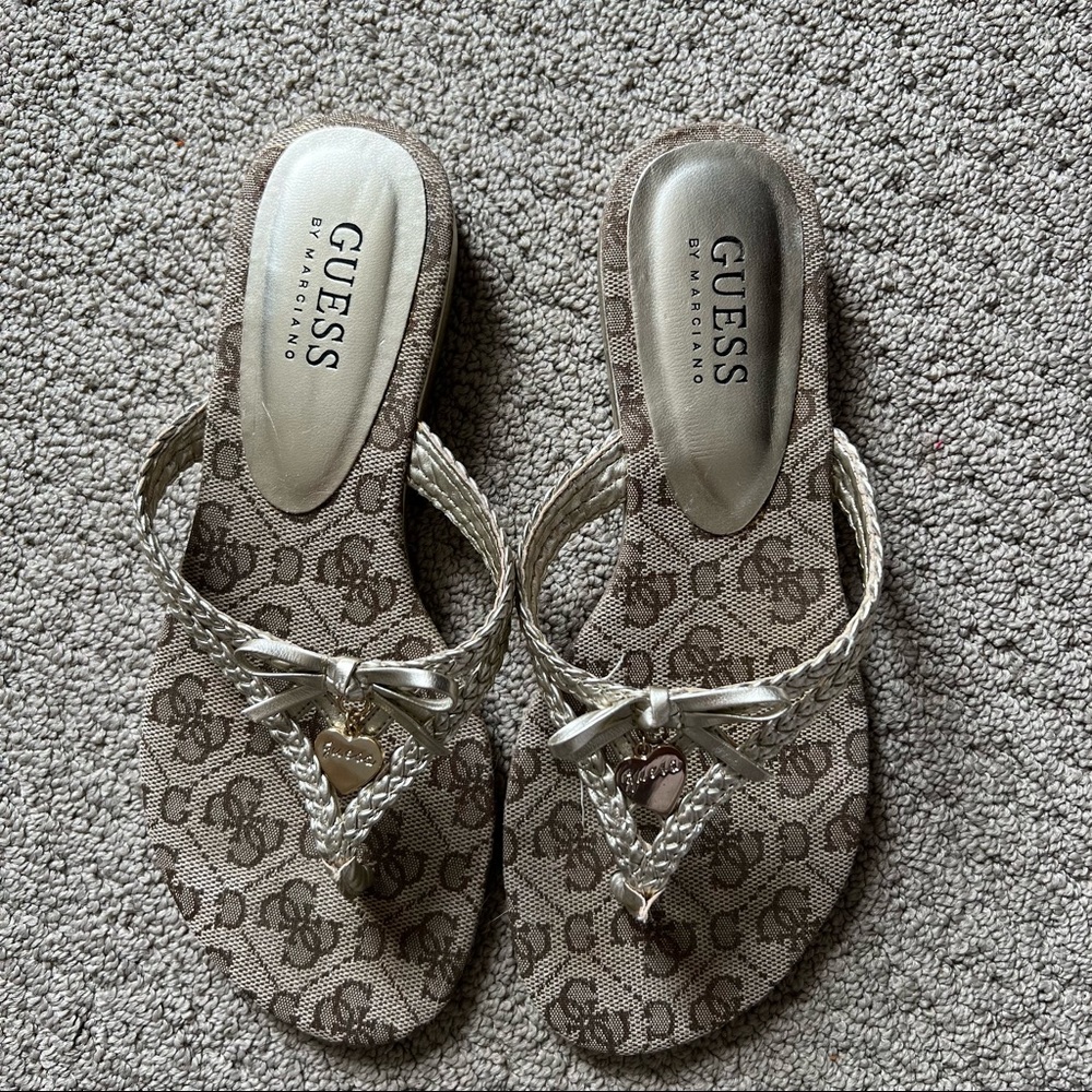 Guess // Gold sandal